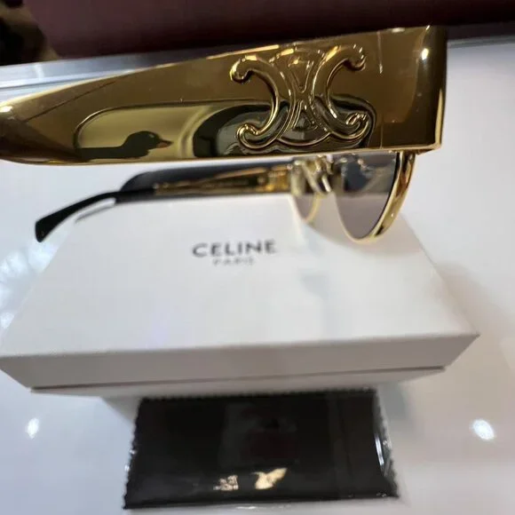Celine Triomphe Metal CL40235U 30N Oval Sunglasses in Gold with Green Lenses - Picture 7 of 8